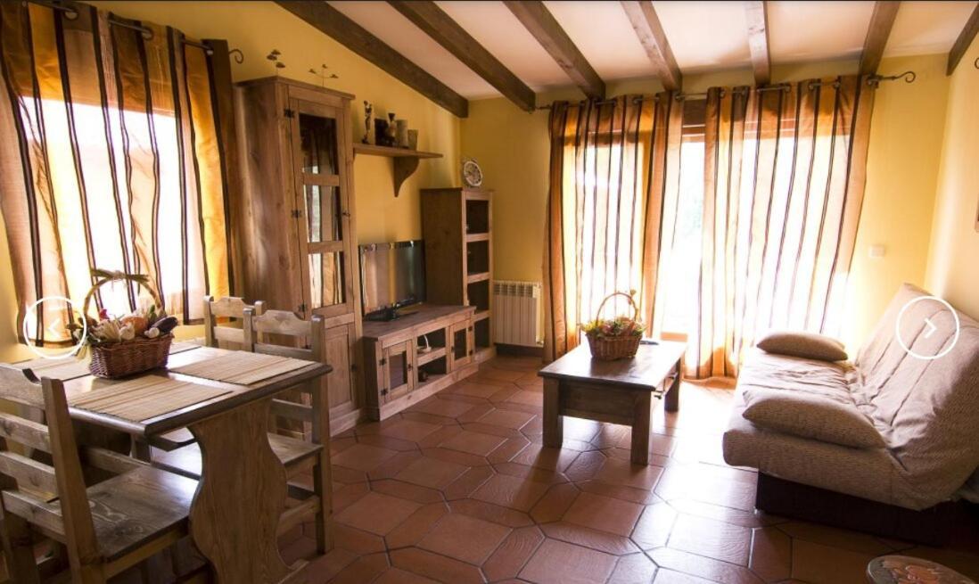 Apartamentos Rurales "La Cabana" Rascafría Esterno foto